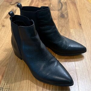 Marc Fisher Yale Black Leather Ankle Boots | Pointed Toe | Size 6